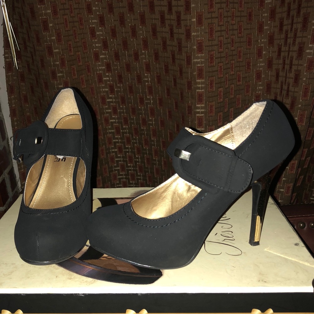 Women’s shoes